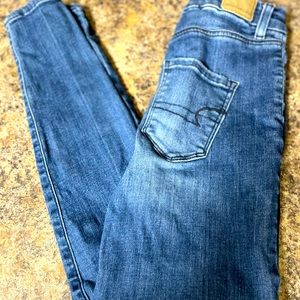 Darker blue Jean color good quality. American eagle jeans size 0